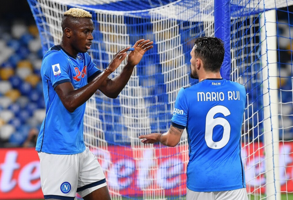 新星闪耀全场,奥斯梅恩戴帽助那不勒斯登顶    新星闪耀全场,奥斯梅恩戴帽助那不勒斯登顶